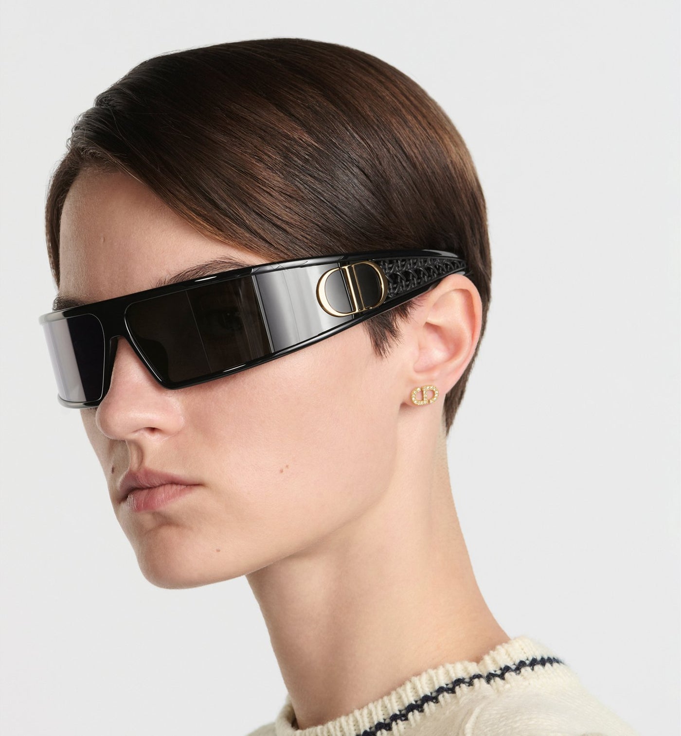 Dior M1U
Black Mask Sunglasses