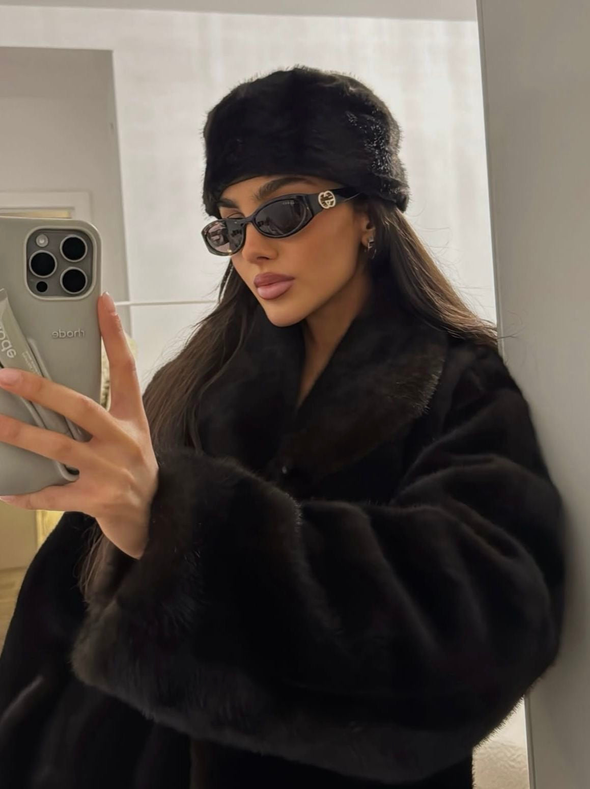 Gucci GG1660S Hailey sunglasses