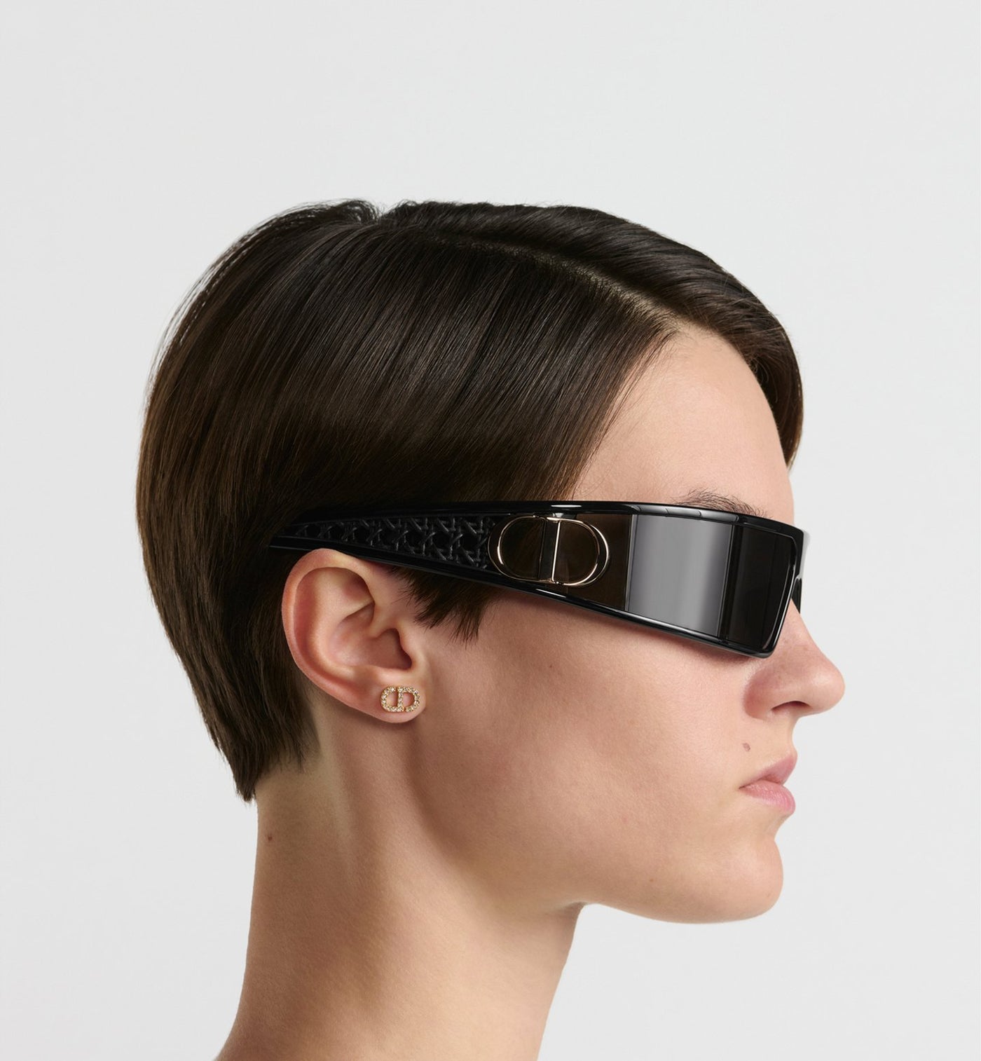 Dior M1U
Black Mask Sunglasses