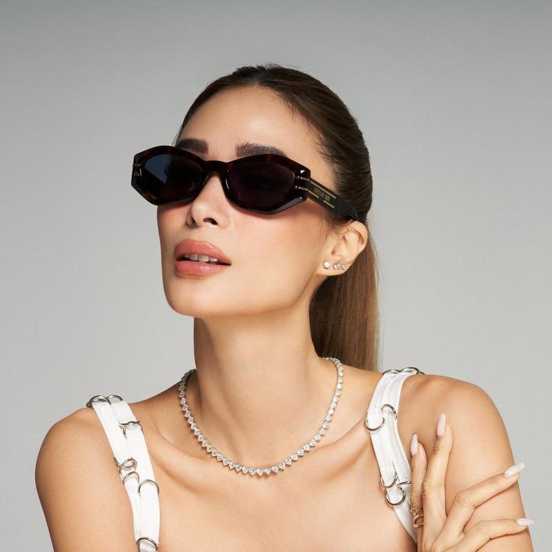 DIOR SIGNATURE BUTTERFLY SUNGLASSES