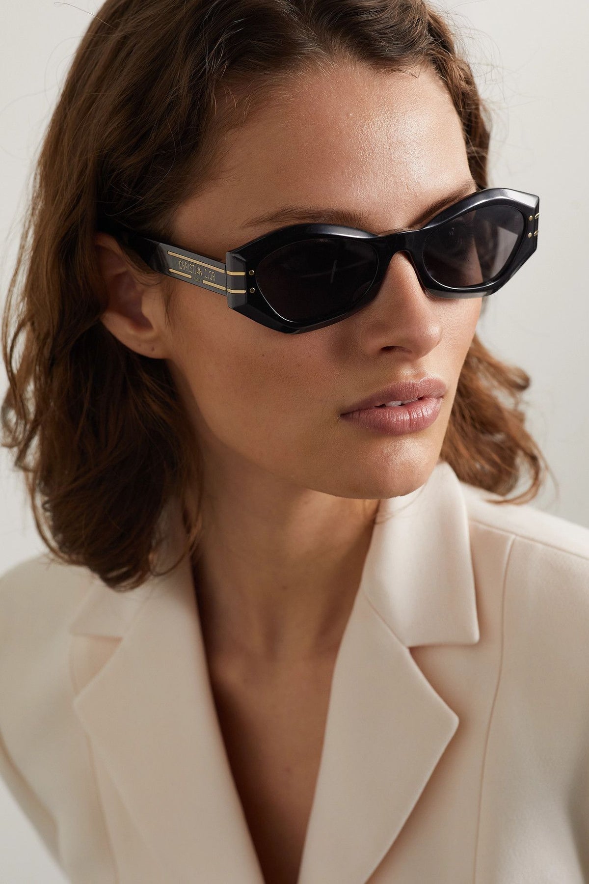 DIOR SIGNATURE BUTTERFLY SUNGLASSES